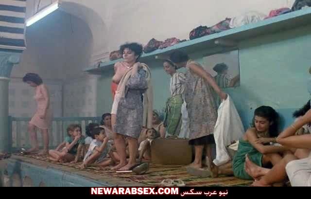 بنات تونسيات عربيات في حمام